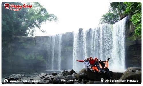 Pontianak - Air Terjun Riam Merasap