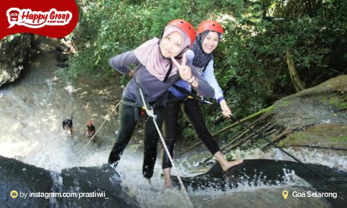 Goa Selarong Rappeling