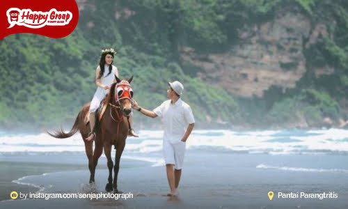Pantai Parangtritis Berkuda