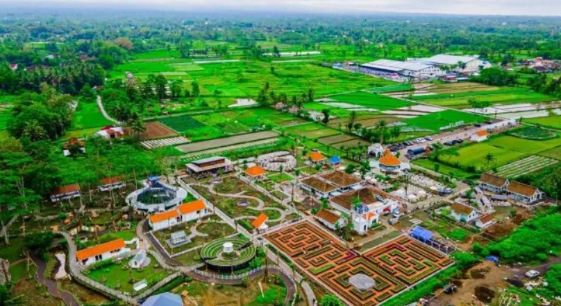 Pada artikel ini, kita akan membahas tentang Obelix Village ulasan dari pesonanya, lokasi, hingga harga tiket masuk. Obelix Village Sleman