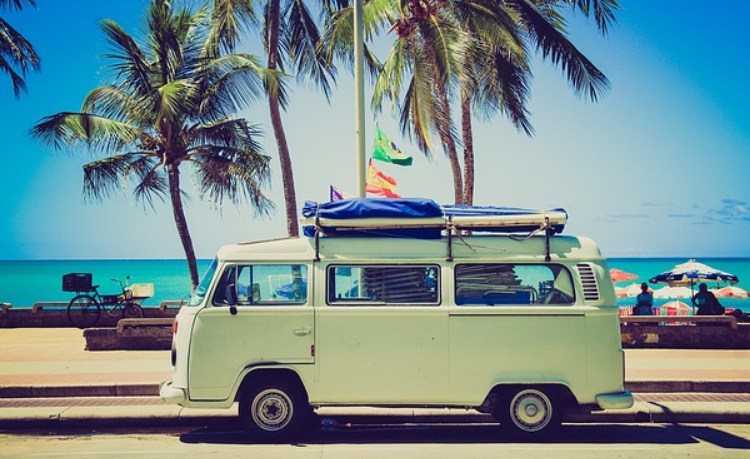 Perjalanan Wisata dengan Sewa Bus Jogja Murah dan Terbaik