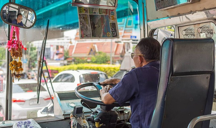 Supir Bus Ugal-ugalan Ancaman Nyata di Jalan Raya