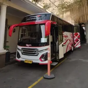 cek bus pariwisata